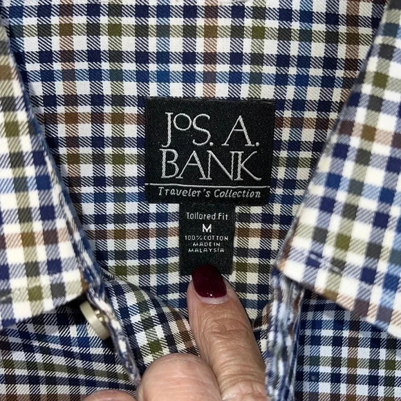 Jos A Bank’s Long Sleeve Plaid Button Down Shirt, Travelers Collection, Size M - Picture 3 of 6